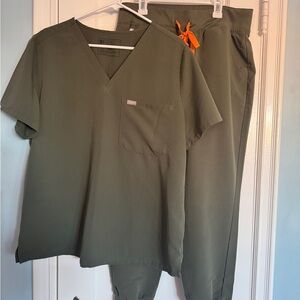 Figs Moss Medical Scrub set.